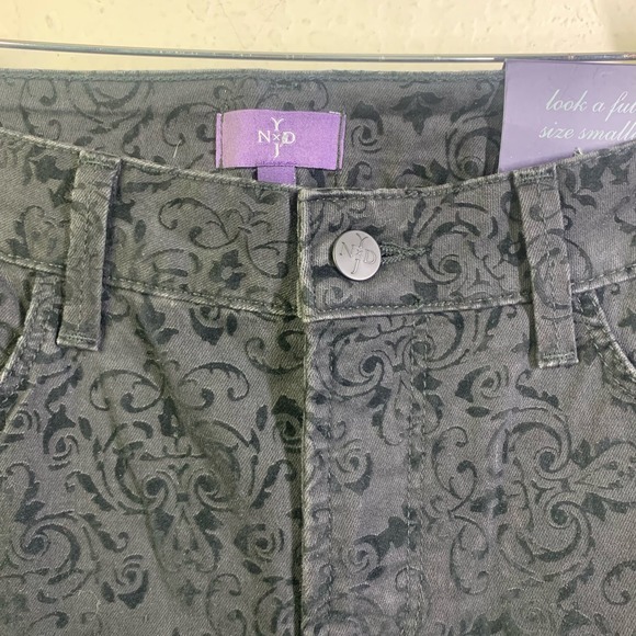 NYDJ Black Jacquard Ankle Slim Straight Jeans‎ - NWT - Picture 3 of 16